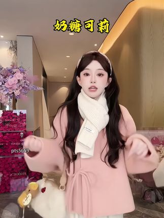 #被秋日氛围感穿搭拿捏了 敞开穿扣起来都好看,小短款洋气减龄又轻便,上班带娃逛街都可以#秋冬穿搭新鲜感在线 #秋冬都市硬核穿搭 #ootd穿搭 #时髦精