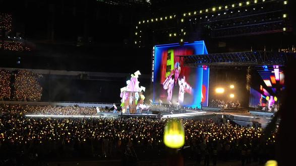 青天大老爷~青天大老爷!#逐玉 #王源 #演唱会