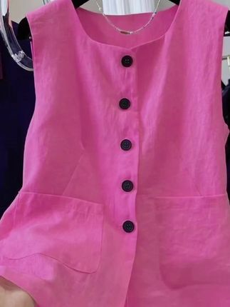 2025夏季新款韩版百搭老钱风时尚洋气气质减龄无袖上衣显瘦背心女#今日穿搭分享 #谁穿谁好看 #百搭上衣 #女装穿搭 #亮色系 @巨量千川