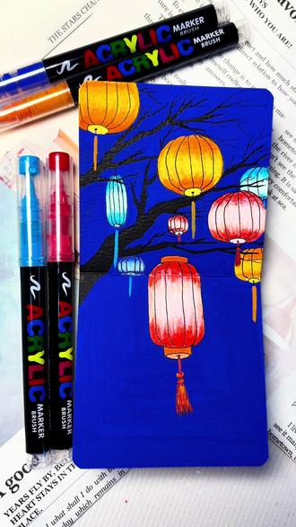 花灯初上|零基础也能画出的新年氛围感
花灯初上,点亮丙午新岁。愿你无需惊艳的笔触,也能将生活这幅画卷,画得精彩纷呈。马年灯火可亲,前路浩荡,万事尽可期待。#花灯初上#零基础学画画#新年手绘#丙烯马克笔#年味插画