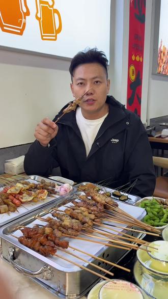 河东的这家烧烤店真不错 大亮烧烤涮,可以过来试试#烧烤
