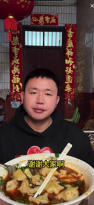 怪不得是钱性恋,是因为之前被狠狠伤过#名模坤 #恋爱史