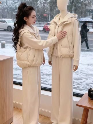 #高级感穿搭 #韩系穿搭 #减龄气质#在时装周看见东方美#穿搭小心机 @抖加🔥上热门🔥dou+🔥热点宝