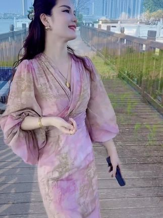 #连衣裙#夏季新款#精致女人必备#谁穿谁好看@DOU+小助手