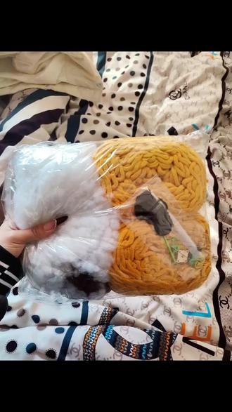 今天(2月14日 周六)别人忙着约会,我是忙着搞毛线#长颈鹿 #针线活不错 #一般人不知道是什么 #毛线钩织 #毛线手工制作玩偶