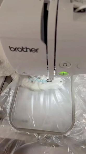 “Please look after me”
当你在邦尼兔上刺绣,你就会得到一只独一无二的邦尼兔。
#jellycat #刺绣 #玩偶 #毛绒玩具 #刺绣diy