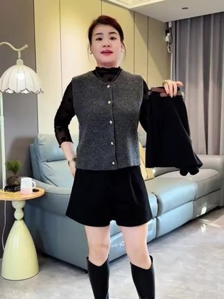 秋冬毛呢高腰时尚百搭短裤#时髦洋气短裤#时尚穿搭 #显高显瘦显腿长 #小个子穿搭 #毛呢裤