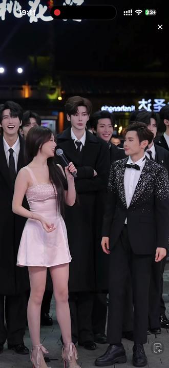 好久不见了的兄妹CP🥳#龙浩天 #龙浩天妹妹 #重庆酉阳桃花源 @龙浩天妹妹🐰 @龙浩天🐲 (4.10中午12点生日庆)