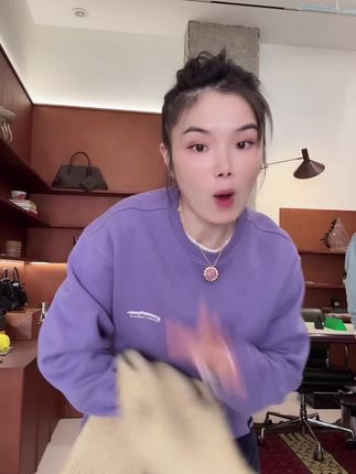 马卡龙色圆领卫衣