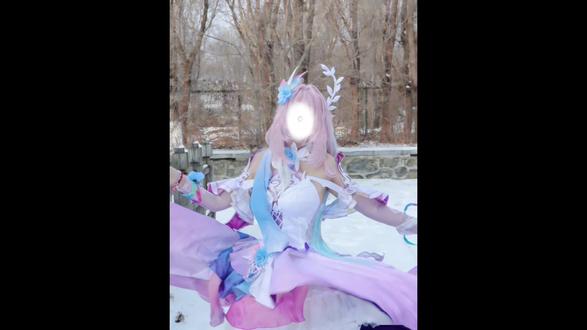 @沉寂的饭团 冬日残幅速拍
#昔涟 #崩坏星穹铁道 #cos #拍摄 #日常