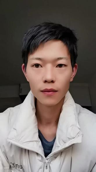 印枭,十灵,华盖,太极,一般都是累世的修行者,或者带有慧根,他们对玄学都比较感兴趣。#真实的样子 #经验分享 #人生哲学 #玄学 你们身边有这种人吗?