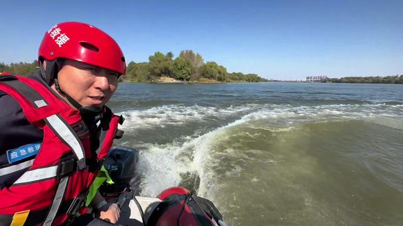 蓝鲨应急救援队是由沈阳市应急管理局批准、沈阳市民政局批准成立的一支合法救援队伍,现沈北大队成立,招募队员。#应急救援 #救援