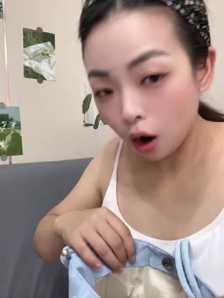 AKF唇泥m20口红女裸色系唇彩水光镜面唇釉akf学生平价#akf唇泥 #唇泥试色 #显白唇泥#超便宜超划算 #平价唇泥@DOU+小助手 @DOU+好生意