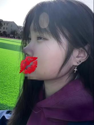 你的左耳釘是柏林的第幾顆晚星。#侧脸 #耳钉