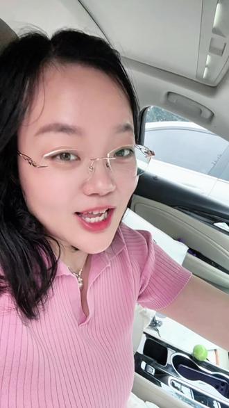 我这辈子都不会碰洞洞鞋,这辈子都不会觉得洞洞鞋显脚小,结果……#洞洞鞋 #卡骆驰洞洞鞋 #厚底洞洞鞋 #夏季洞洞鞋 #洞洞鞋穿搭