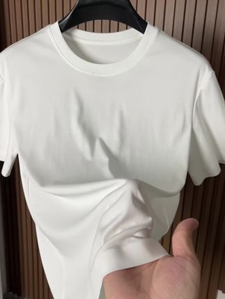 成熟的男人穿搭很简单,只要简约高级就好#短袖t恤 #穿出高级感 #品质男装