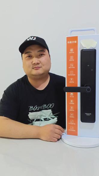 强烈感谢我的私人剪辑师兼摄影师,😌😌😌#智能门锁测评 #指纹密码锁推荐 #家居安防好物分享 #生活实用小技巧