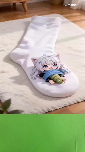 他们三个怎么躲进袜子里了?#抖音特效一键启动同款@DOU+小助手