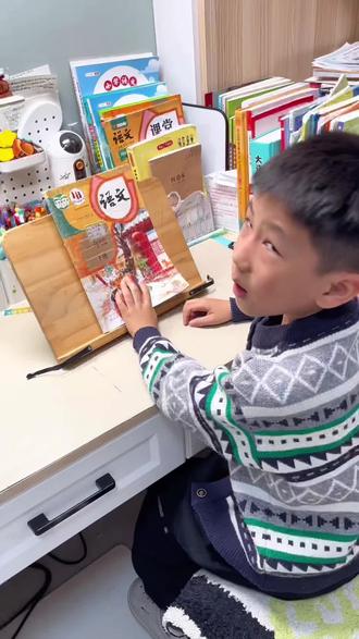 #一年级下册 新版#同步训练 来啦!紧扣课本,学一课练一课,量少题精,夯实基础,非常适合孩子巩固当天所学#开学必备 #小学语文 #学霸秘籍