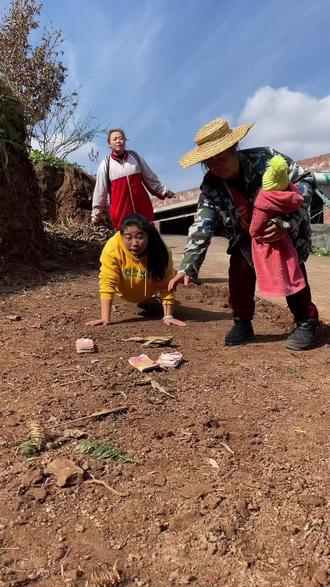 年纪轻轻的 学什么不好 ,偏偏要学这种不正道的事情 #正能量 #创作者扶持计划 #我要上热门🔥 #一定要看到最后 #偷鸡摸狗的下场