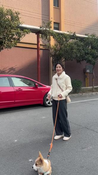 今天去金融岛5G过圣诞🎄拍照打卡,还有毛豆的欢乐玩耍时间……#记录真实生活#分享日常#郑州金融岛#圣诞节#一天日常记录