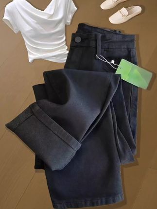 #解锁职场穿搭 #夏日通勤休闲穿搭 #用一套衣服玩出极简和极繁 #一周开车穿搭 #烟管裤