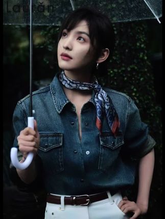 复古百搭牛仔衬衫,一衣多搭,怎么穿搭都好好看!#复古风格 #时尚达人 #气质感穿搭 #一周穿搭不重样 #早秋穿搭三分钟出门不是梦