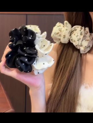 巨显发量蓬蓬香蕉夹新款褶皱云朵泡泡波点碎花甜妹氛围感发夹#香蕉夹 #头饰发饰