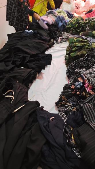 记录服装摆摊难忘时光