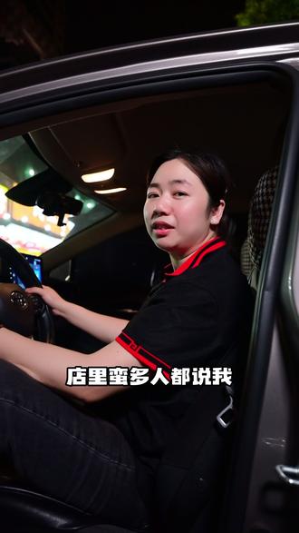 我放弃出路,只为做好这件事! 118给武汉的朋友们吃一桌!不用担心便宜没好货!拿门店担保!用的都是高品质的大青活虾现烧的!#吃虾的季节#光谷美食#本地人推荐#小龙虾优惠#宝藏小店