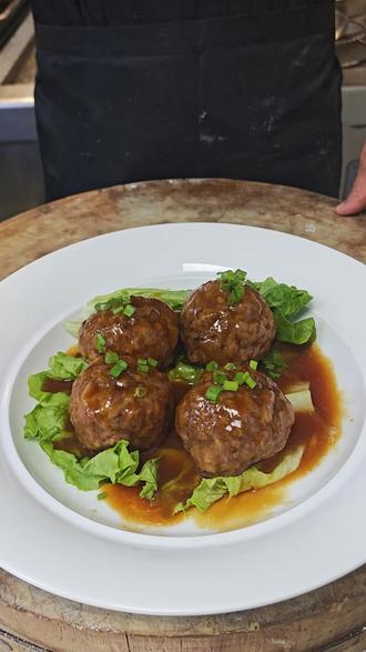 #短视频年夜饭大赛 唐老师我又又又来了,重在参与😄#四喜丸子 #年夜饭 #为家乡美食打call #厨师 @真探唐仁杰 @老唐的朋友圈 @唐sir