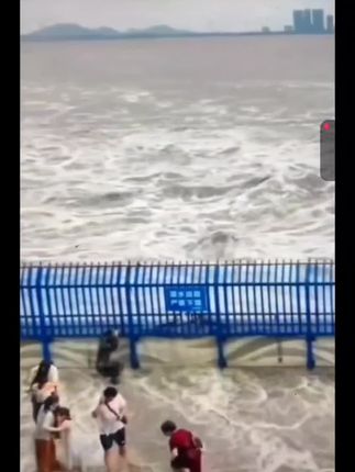 跟着主播云旅游浙江观看钱塘江大潮