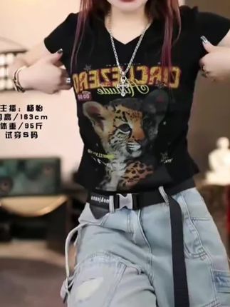 修身显瘦复古设计感印花短袖打底衫女夏季2025新款小个子洋气上衣#打底衫 #打底衫女 #打底衫搭配 #打底衫显瘦 #打底衫推荐