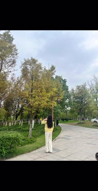 好好好,把我气笑了,事情的起因是我看别的小姐妹让豆包p图很漂亮,那我也来试试,这是我打开的方式不一样吗#豆包 #豆包p图