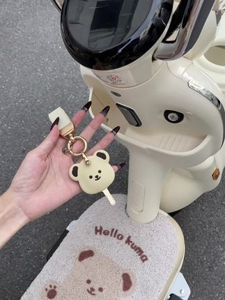 女孩子的电动车钥匙长这样😄 #电瓶车 #电动车 #钥匙套 #雅迪电动车 #爱玛电动车