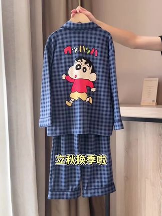 金价暴跌背后的真相 在四次重大打击下,黄金价格瞬间狂跌200美元。#掘金计划2025#金融 #思维 #理财 #赚钱