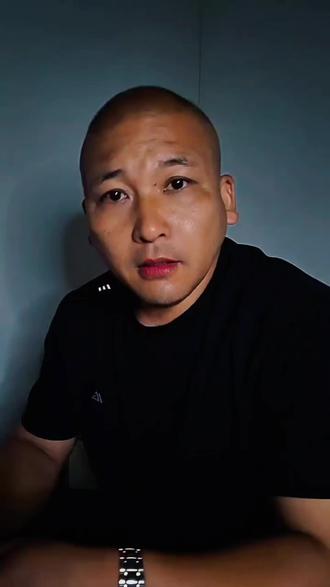我只是摔倒了,又不是摔死了,你凭什么认为我爬不起来了?#人生经历感悟 #创作者中心 #创作灵感 #情感共鸣 #我只是摔倒了
