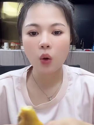姐妹们这个鸡翅太解馋了 节假日必囤的解馋零食 悦香芸丨广式盐焗鸡翅休闲解馋零食独立真空包装即食吃货生鲜#简直太好吃了 #这也太香了吧 #每日分享 #鸡翅 #盐焗鸡翅