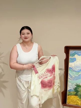 大码蝴蝶贴布斜肩抽绳收腰短袖罩衫女2025新款甜酷设计感小众上衣#大码女装 #斜肩上衣 #罩衫 #短袖t恤 #设计感小众上衣