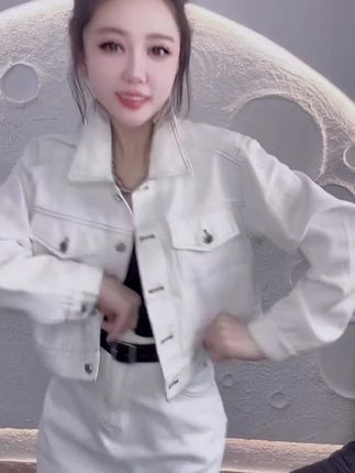 2025春季牛仔外套短裙套装女大码宽松ins气质显瘦减龄网红两件套#黑色上衣中长款 #时尚穿搭时尚穿搭时尚 #春季换装秀出真我 #强烈推荐 #出游穿搭