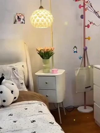 氛围感满满的双抽屉落地灯,来感受一下灯光慢慢变暗#落地灯 #软装搭配 #治愈系房间卧室氛围感 #卧室 #睡个好觉