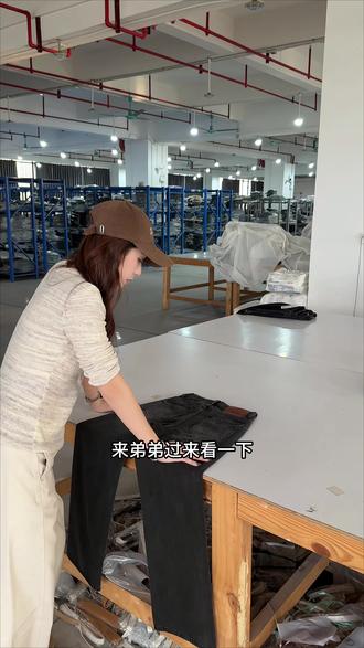 版型比颜色还好看的窄版小直筒裤#冬季必备 #加绒加厚 #保暖又好看 #显瘦显高显腿长 #窄版阔腿裤