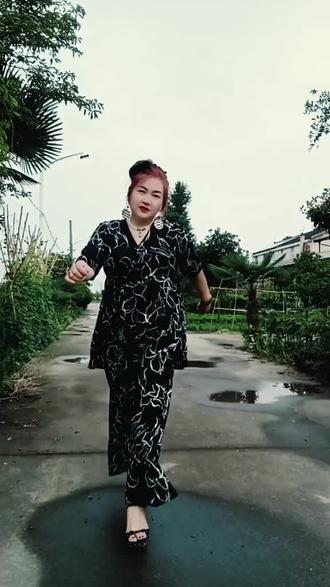 #乡村阿姨爱跳舞 💃💃💃😂✌️