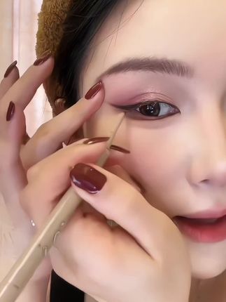 自带刀锋刷的胶笔能有多好用‼️手残党也能画出完美眼线的秘密就是它!!!#眼线胶笔#好物分享#防水防汗不晕染#自用好物推荐#平价好物