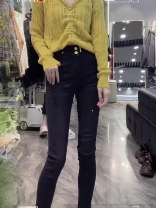 #显高显瘦显腿长 #牛仔裤穿搭 #新款 #小脚裤