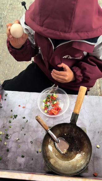 #鸡蛋的神仙吃法 儿子吵番茄鸡蛋给我吃说 这鸡蛋真够硬