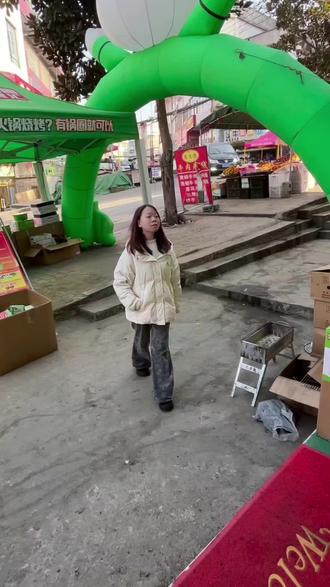 #火锅烧烤食材 锅圈食汇,一家家门口的食材超市,在家聚餐,野外露营,锅具可租,碗筷可送,方便快捷!