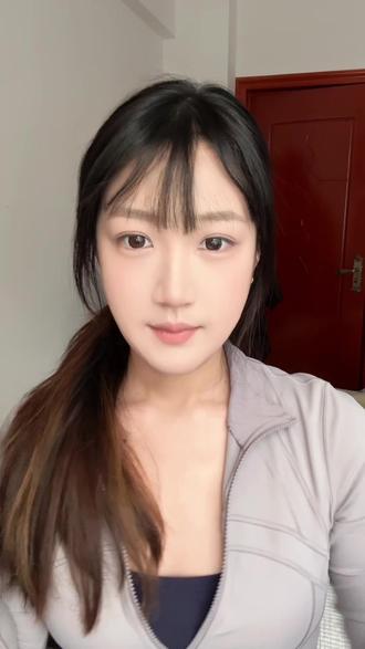 我居然用拼豆做出了露思同款手机支架?!
所有人28号下午3点锁定🍠露思直播间
#拼豆 #赵露思 #rosydoedian #手机支架 #手工