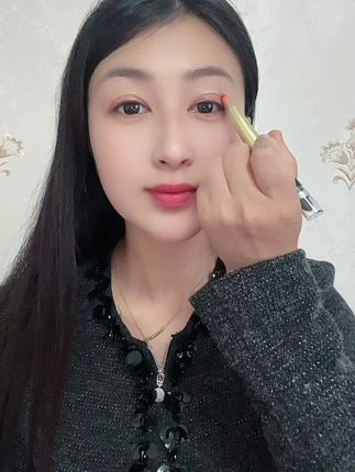 眼影笔不挑年龄不挑肤色新手小白都能立即上手分分钟解决眼妆烦恼#眼影笔 #懒人眼影