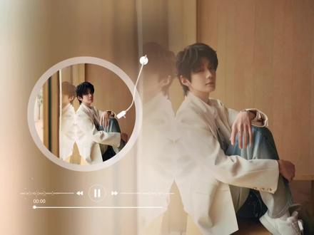 我想和你虚度时光,比如低头看鱼,比如把茶杯放在桌子上…#故事 #郝熠然#治愈